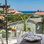 Βίλα Elena Deluxe In For 8 People With Whirlpool & Private Pool Only 400 M From The