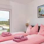 Βίλα Elena Deluxe In For 8 People With Whirlpool & Private Pool Only 400 M From The