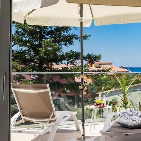 Elena Deluxe In For 8 People With Whirlpool & Private Pool Only 400 M From The Villa *