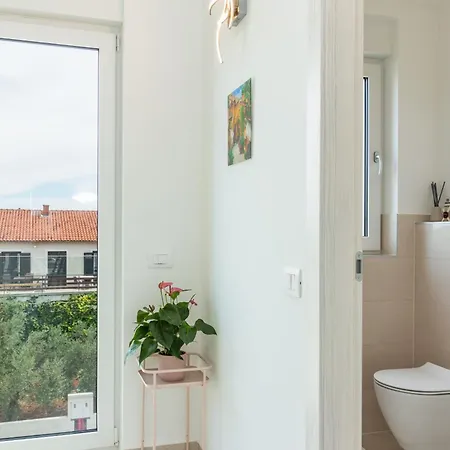 Elena Deluxe In For 8 People With Whirlpool & Private Pool Only 400 M From The *