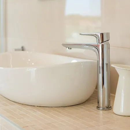 Elena Deluxe In For 8 People With Whirlpool & Private Pool Only 400 M From The *