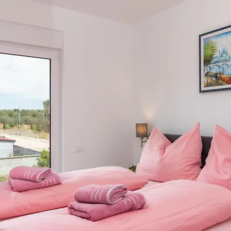 Villa Elena Deluxe In For 8 People With Whirlpool & Private Pool Only 400 M From The