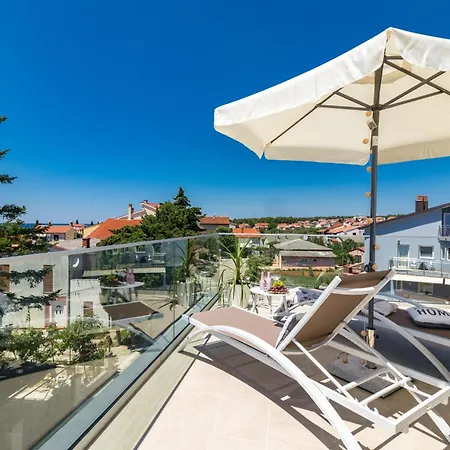 Elena Deluxe In For 8 People With Whirlpool & Private Pool Only 400 M From The
